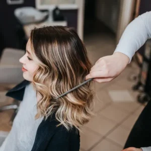 גוונים בשיער: המדריך השלם ליצירת מראה מושלם ומטופח