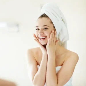 כיצד לבנות שגרת טיפוח פנים ועור