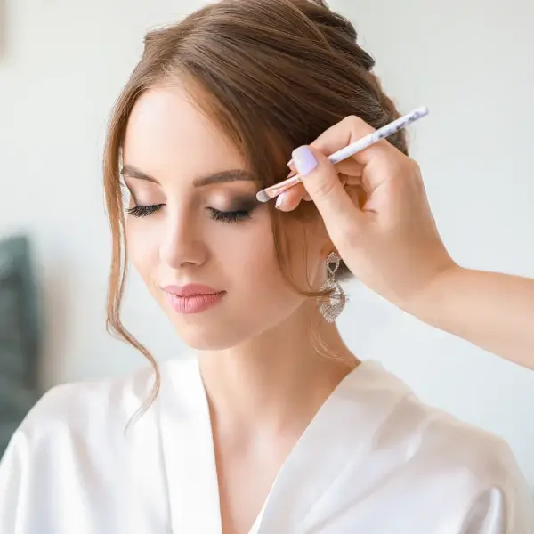 איך למרוח מייק אפ?