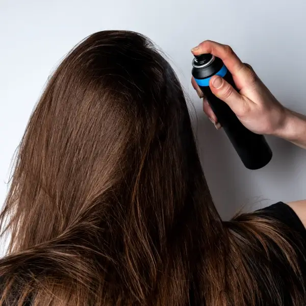 כיצד להשתמש בשמפו יבש?