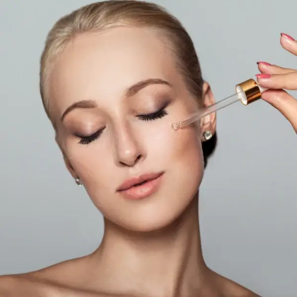 איך להגיע לעור חלק ובהיר?