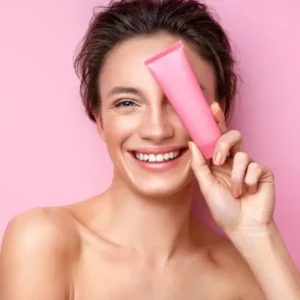כיצד להשתמש בקרם להסרת שיער על הפנים שלך?
