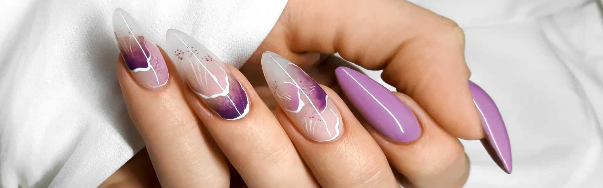 איך לטפח ציפורניים ארוכות