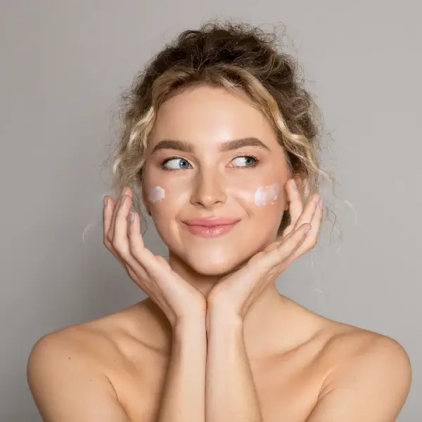 הסוד לעור מושלם: טיפים מקוסמטיקאיות