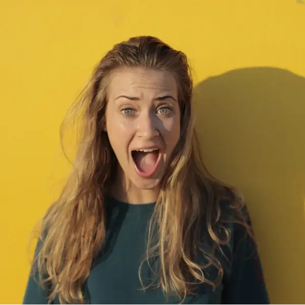 נשירה בשיער: כיצד להתמודד עם התופעה המטרידה?