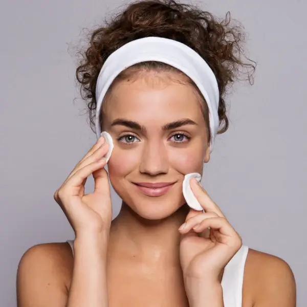 10 טיפים לקבלת מראה זוהר באמצעות מוצרי טיפוח טבעיים