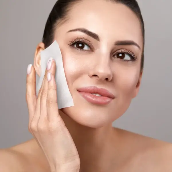 המדריך המלא לטיפוח עצמי: איך להפגין יופי בכל גיל