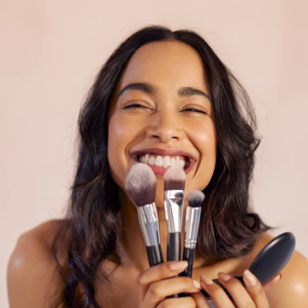 המדריך השלם לטיפוח עור בריא: איך לשמור על עורך זוהר ובריא