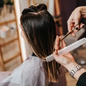 טרנדים בעולם התספורות: מה חם השנה?