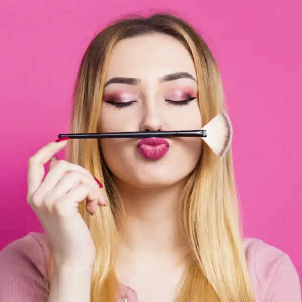 יופי בכל צבע: איך למצוא את הגוונים המתאימים לך