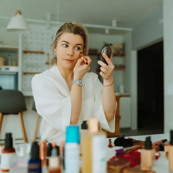 מדריך למתחילות: איך לבנות את האוסף הראשון שלך של פריטי איפור