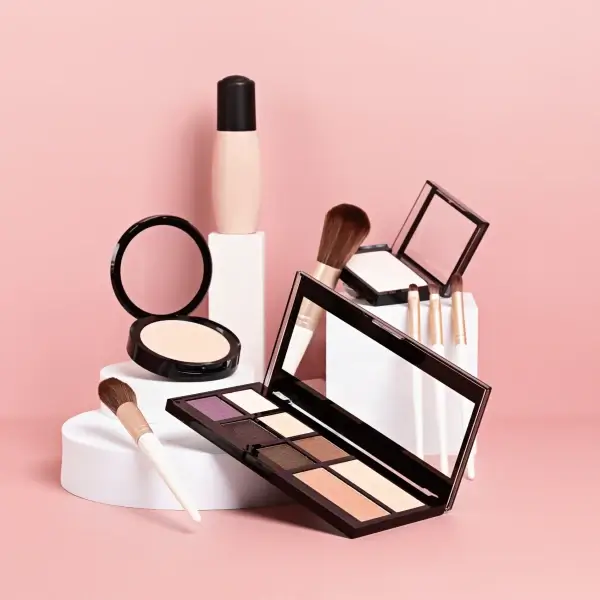 איפור ואופנה: התאמות מנצחות לכל עונה