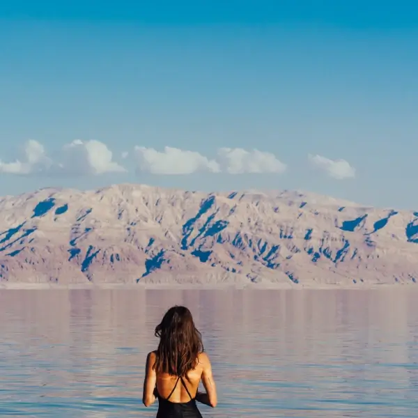 סודות מהמדבר: שמנים טבעיים לטיפוח השיער שלך