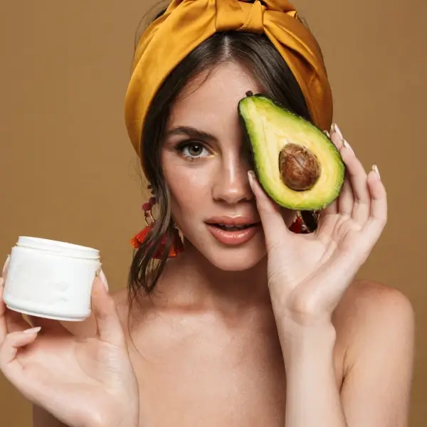 האם כדאי לעבור למוצרי טיפוח אורגניים? יתרונות וחסרונות