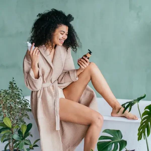 טיפוח קיימותי: טיפים לבחירת מוצרי יופי שמזיקים פחות לסביבה